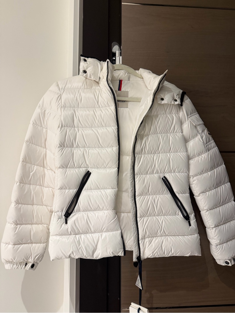 NWT Moncler White Quilted Puffer Jacket - Lightweight Coat